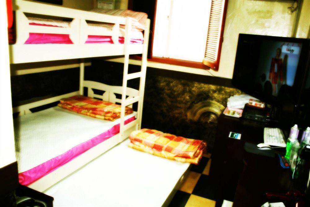 Oppa Hostel Seul Zewnętrze zdjęcie